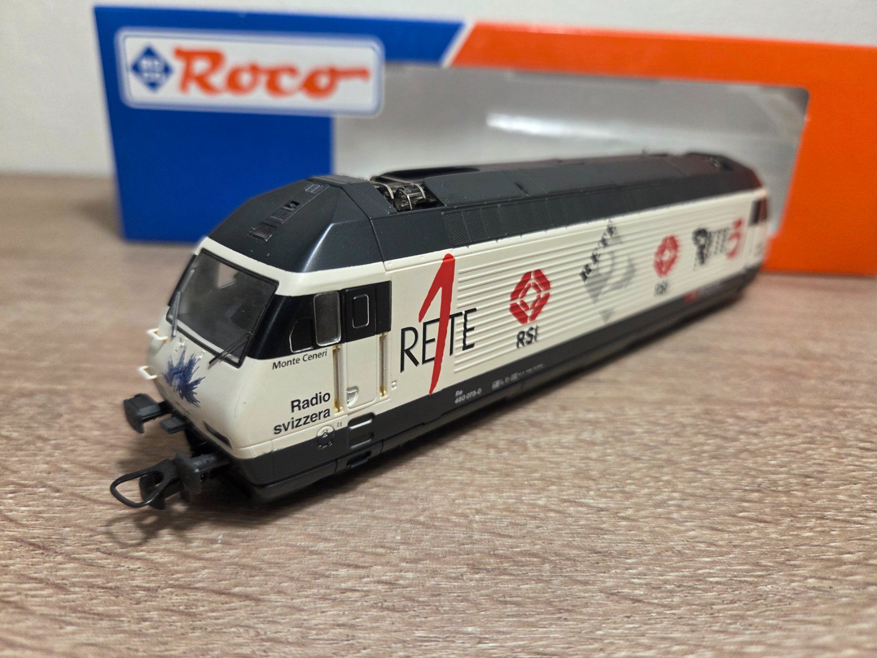 Roco Modellini di ferrovie: Roco 63515 E-Lok Re 460 TSI SBB H0 – Usato da St-Aubin-Sauges venduto da Lo_Go 2