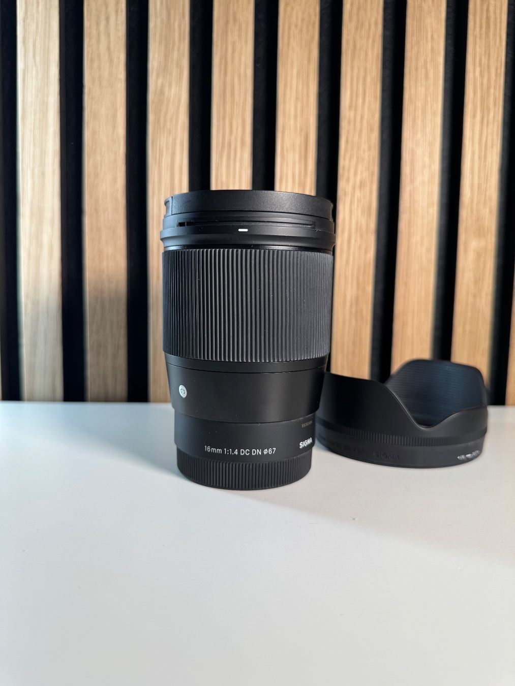 Sigma Objektive: Sigma 16mm F1.4 Sony E Mount – Gebraucht aus Würenlos von tif3