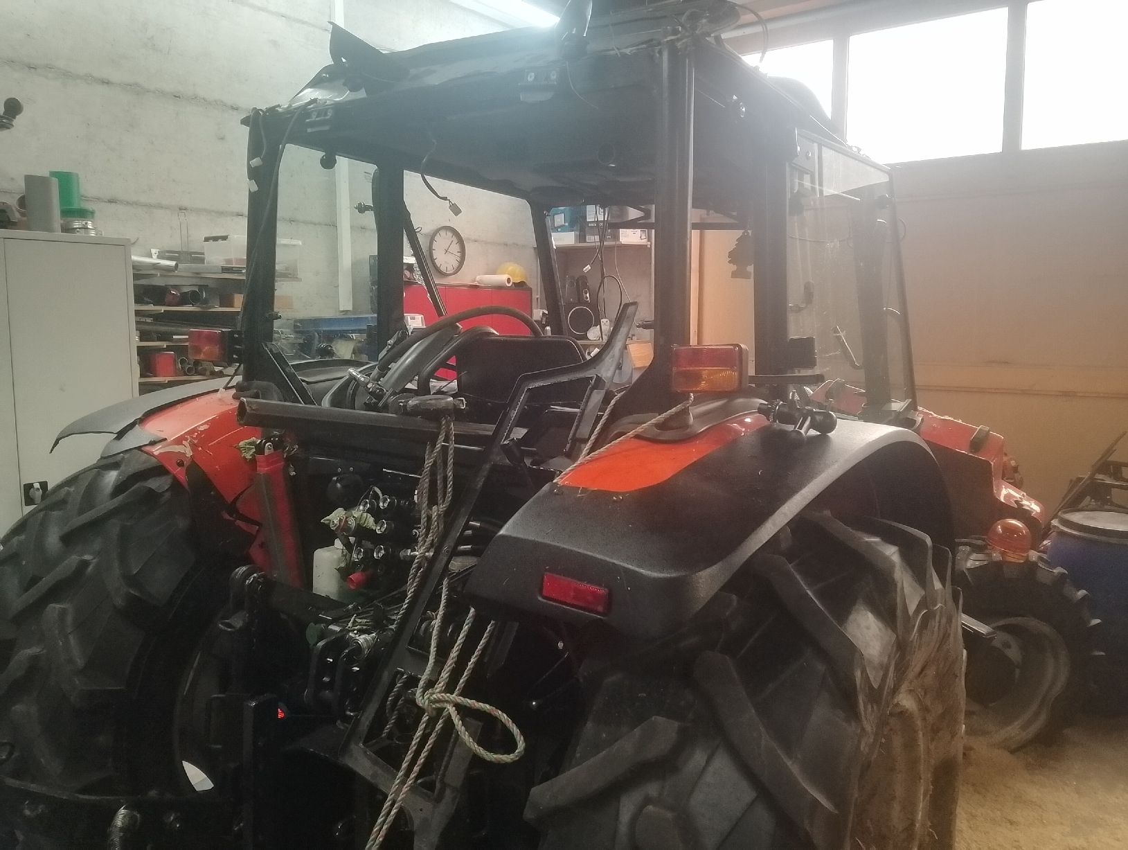 Carraro Trattori: Carraro Agriplus 75-4 Unfall!!! – Difettoso da Wittenbach venduto da bruggis44 1
