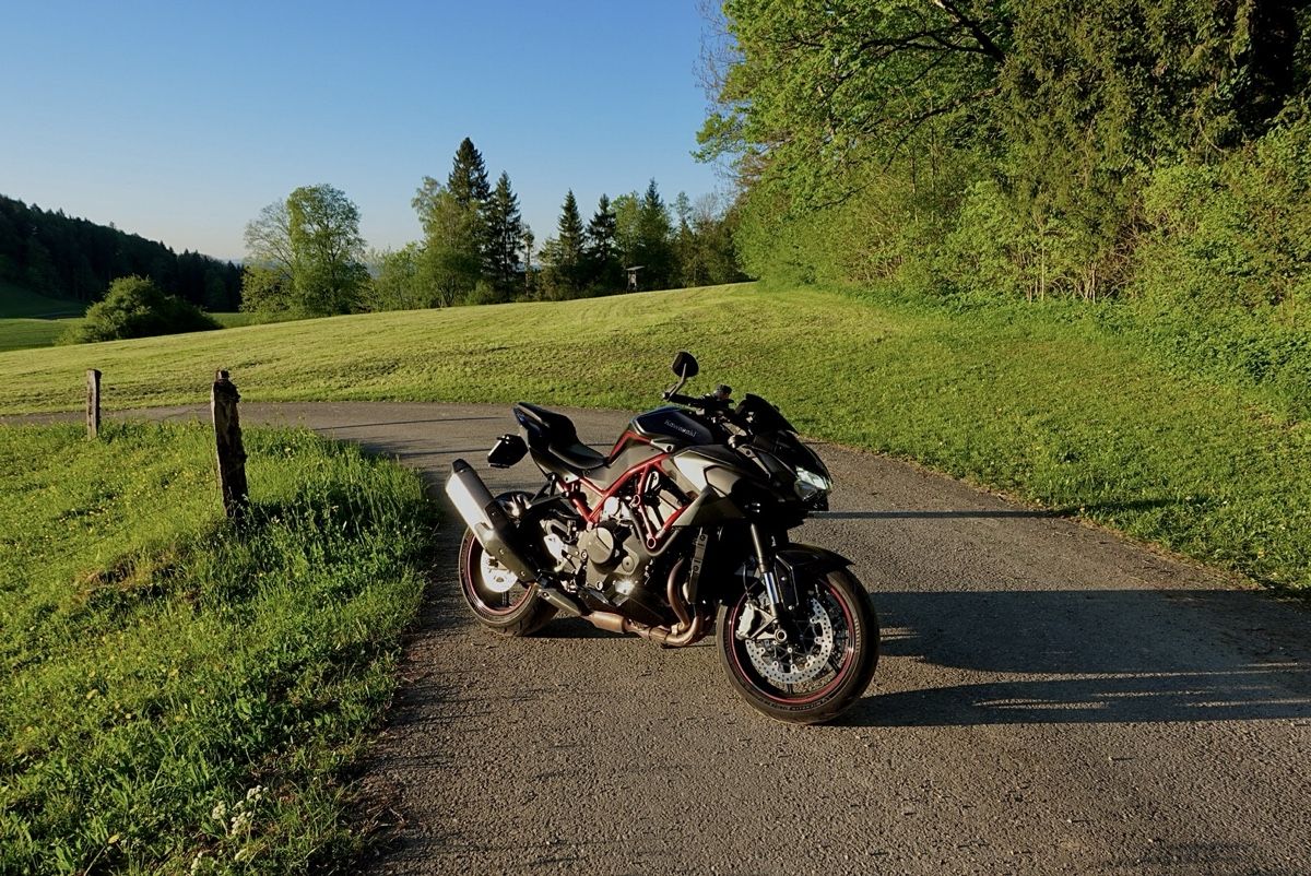 Kawasaki Route: Kawasaki ZH2 ab MFK & Servive – D'occasion à Wängi par julien_hdmi