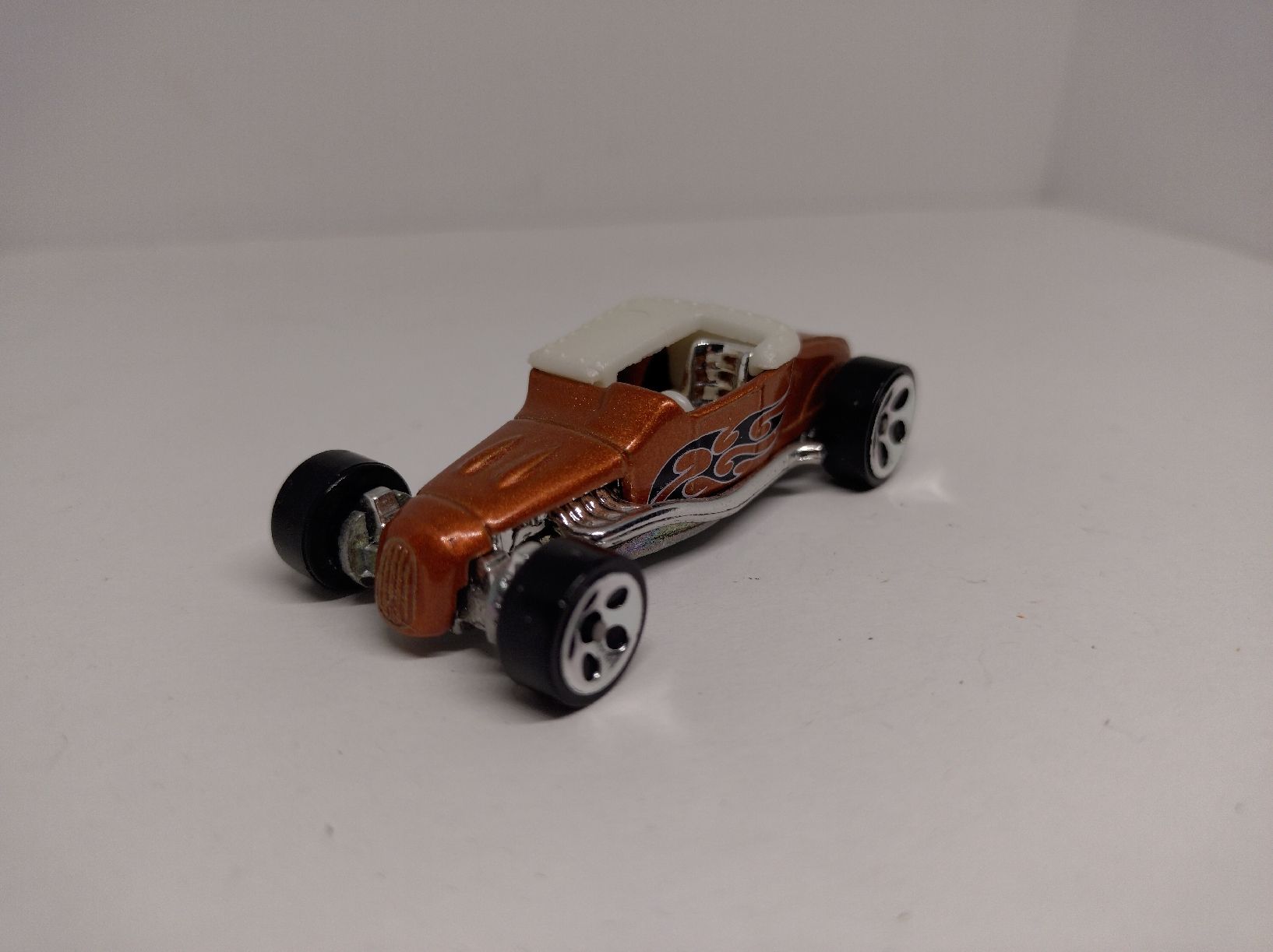 Hot Wheels Modellautos: Hot Wheels, Track T – Gebraucht aus La Chaux-de-Fonds von Pierrot8404