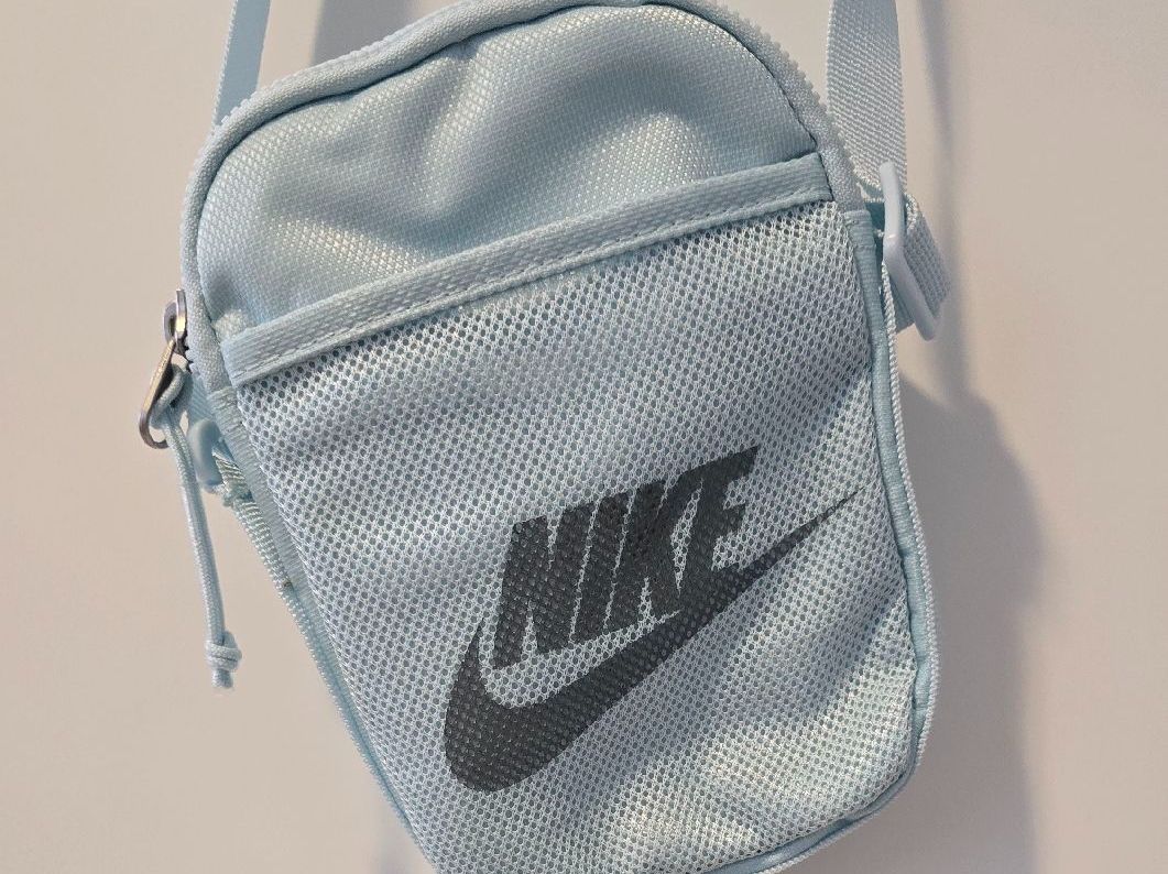 Nike Borse: Nike tasche – Nuovo e nell'imballaggio originale da Spreitenbach venduto da Frenk_pops
