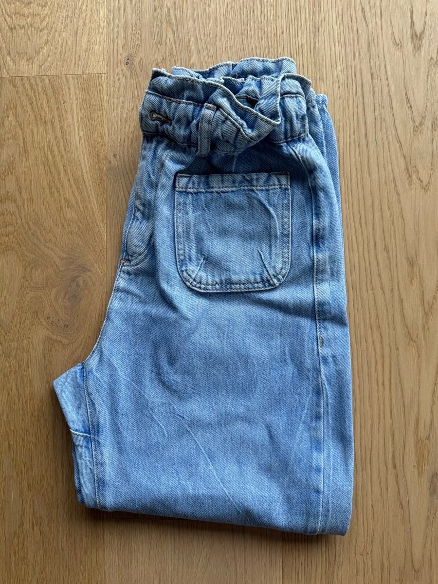 Zara Jeans: Baggy Jeans von ZARA Gr. 34 – Gebraucht aus Ennetbaden von Katiusia