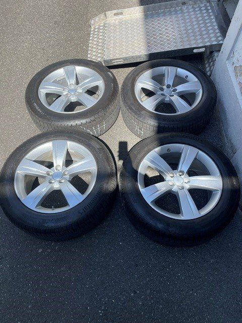 Land Rover Pneus & Roues: Winterräder LR Velar 2.0 P400e Dynamic – D'occasion à Thun par Jazz51 1