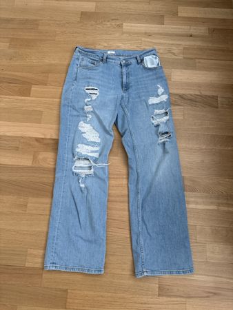 Nelly Loose Jeans, EU 42, Ripped, Summer Style, Ladies