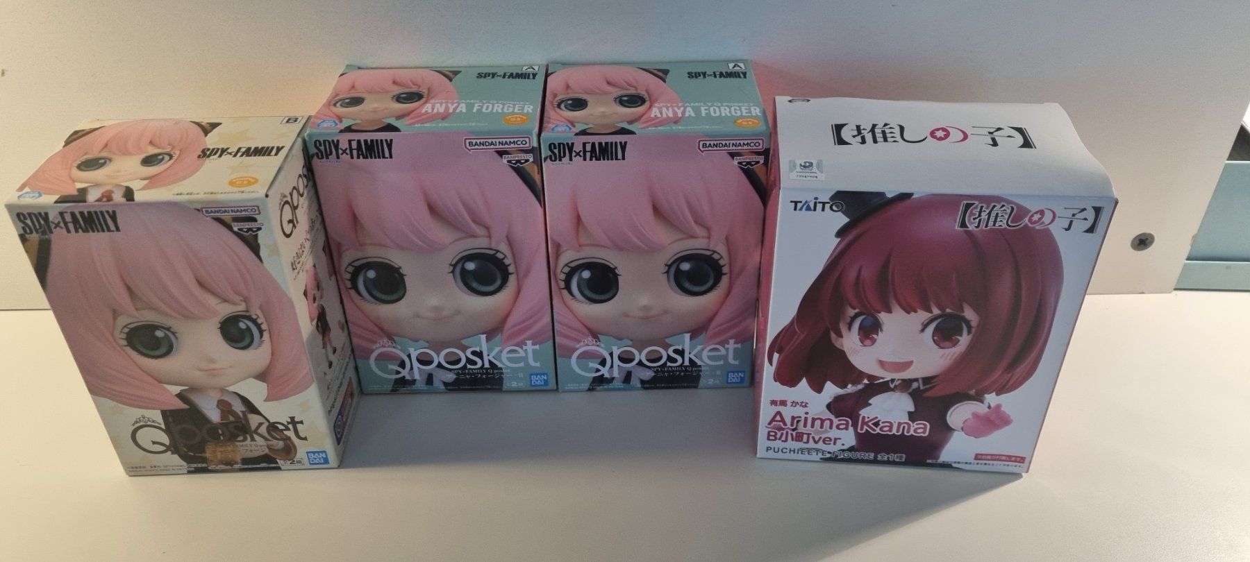 Figuren: Lot 24 figurines anime – Gebraucht aus Noiraigue von pag_65kl