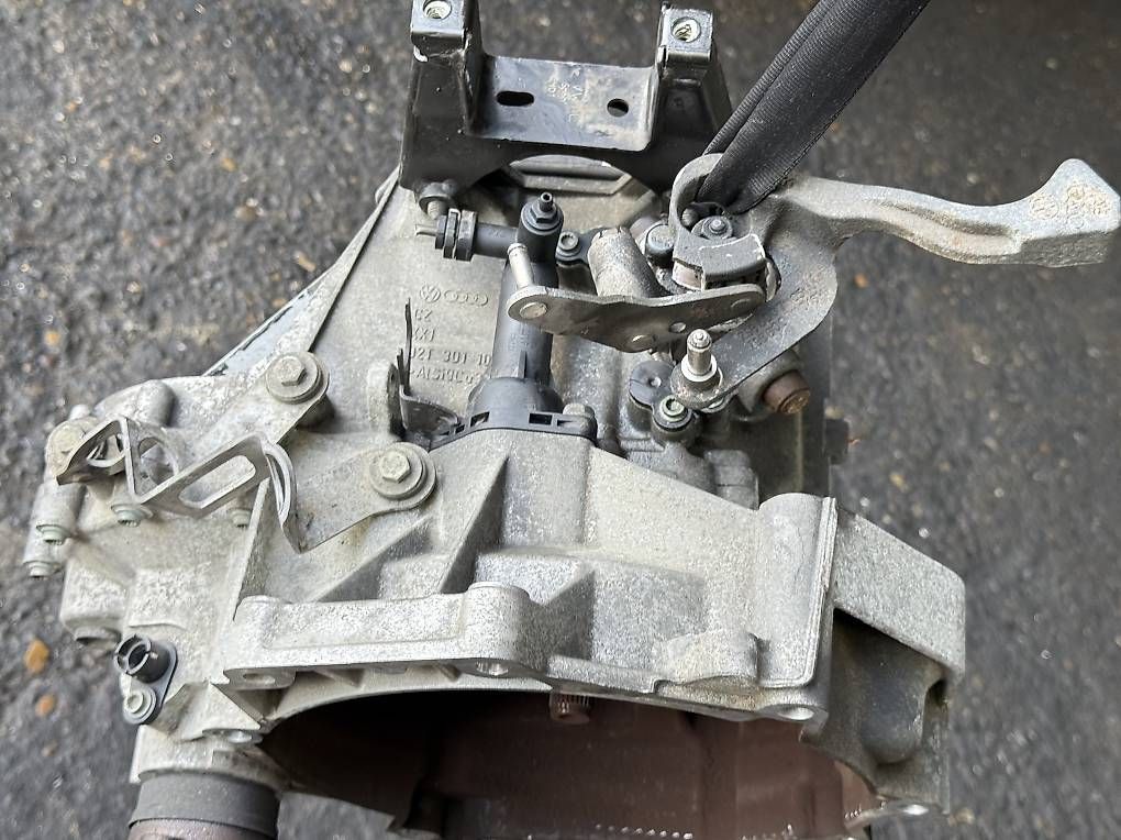 Tutti pezzi di ricambio auto: Getriebe  VW / Seat / Skoda / Audi  – Usato da Udligenswil venduto da Sch2s 4