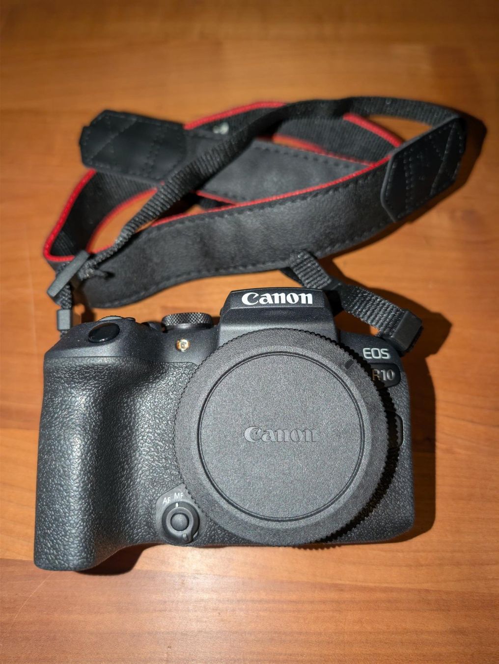 Canon EOS R10 (siehe Beschreibung) (D'occasion) à Gempenach pour CHF ...