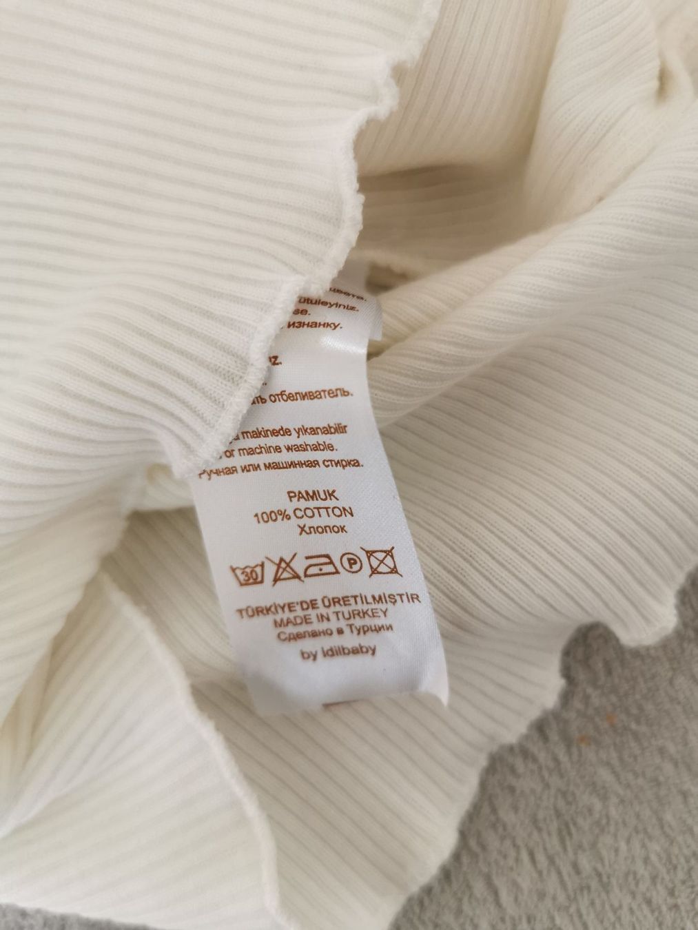 Blusen, T-Shirts & Tops: Neu Mädchen Oberteil (3J)92-98,100% Baumwolle – Neu (gemäss Beschreibung) aus Seuzach von Tureda 2