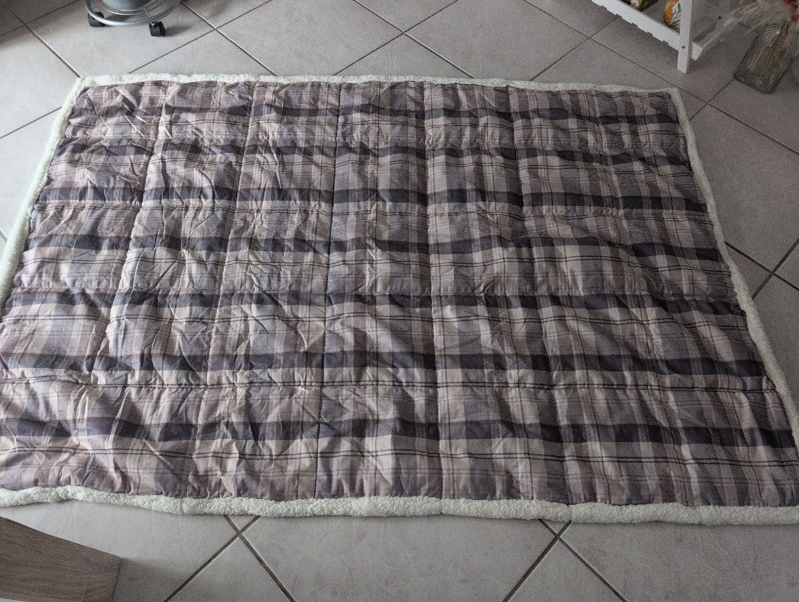 Coperte: Couverture chaude Domo – Nuovo (secondo la descrizione) da CORMINBOEUF venduto da savaja