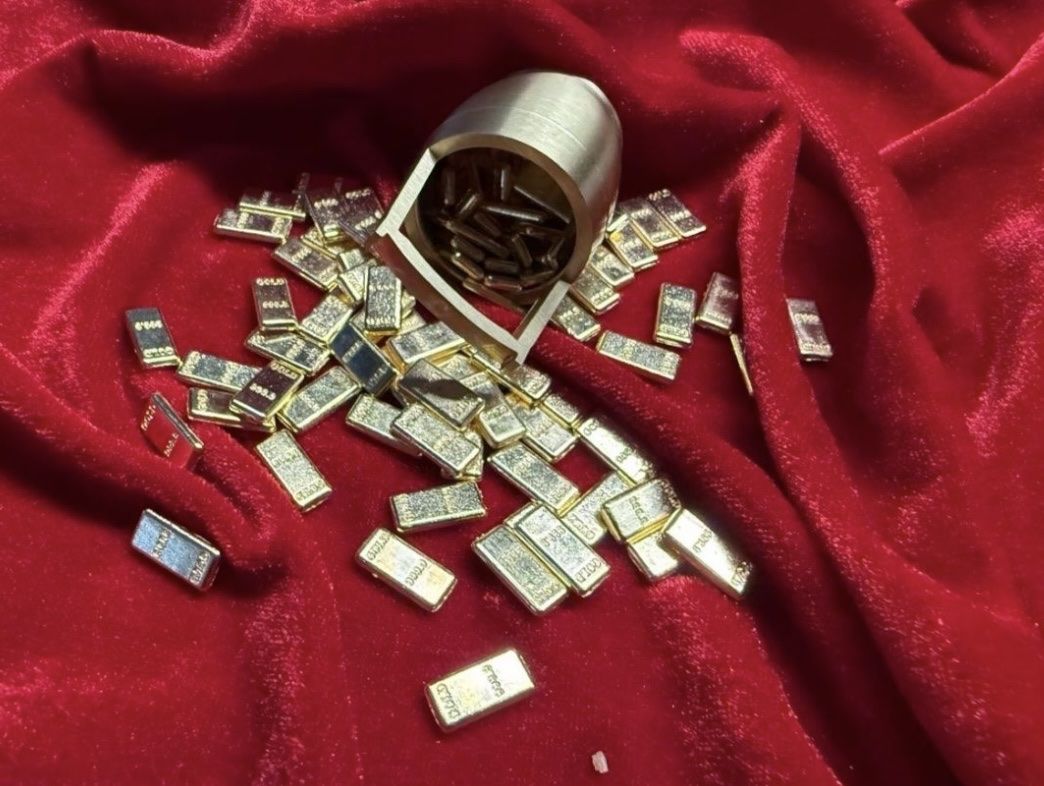 Tutte le decorazioni: Miniatur Goldbarren Eimer Set - Dekor-Artikel . – Usato da Rheinfelden venduto da Gazzi 1