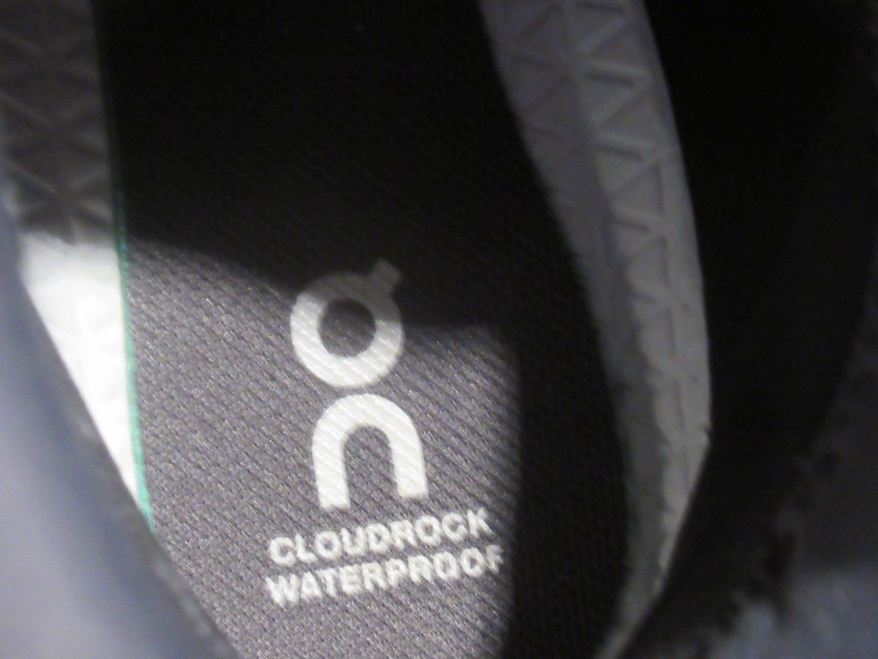 On Herrenschuhe: Wanderschuhe ON Cloudrock Waterproof Grösse 39, fast neu! – Gebraucht aus Schwerzenbach von Lordiman 4