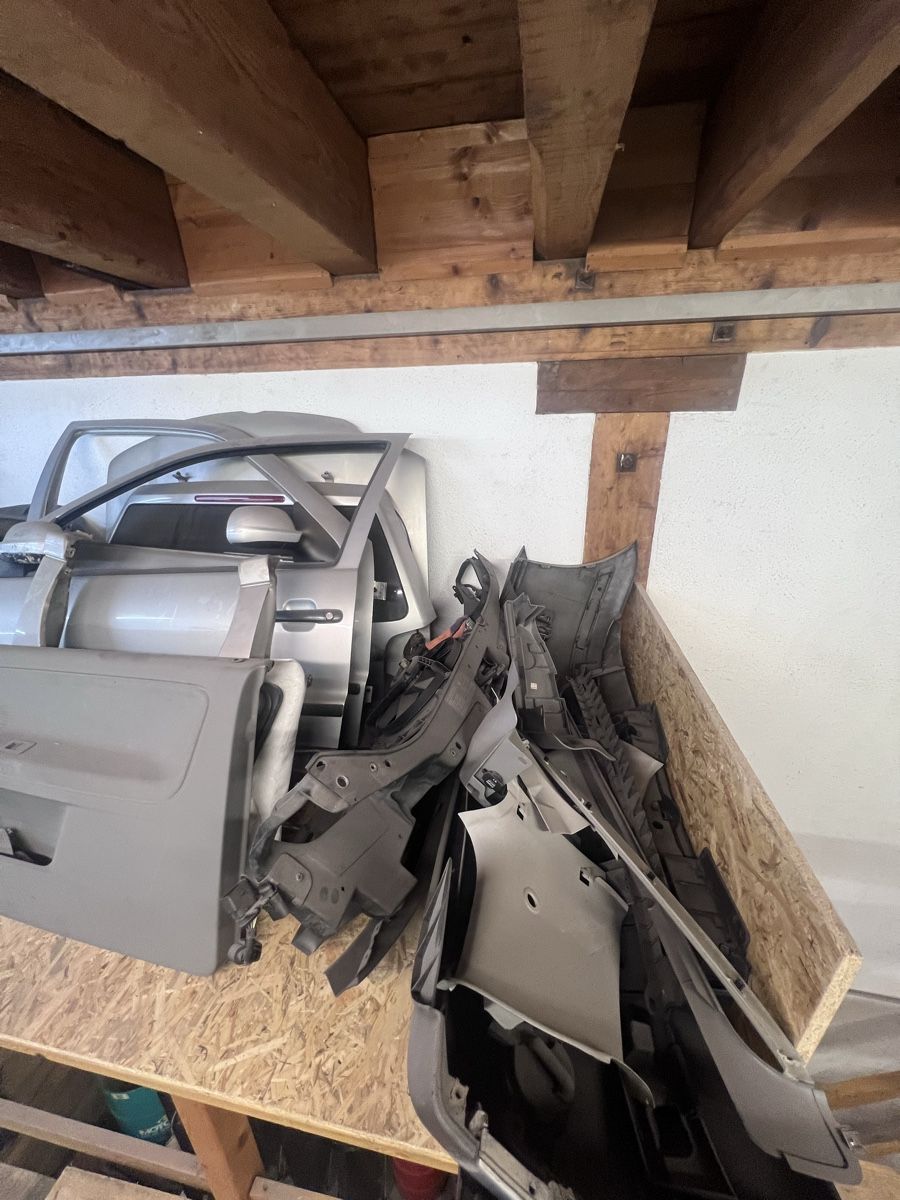VW Tutti pezzi di ricambio auto: vw polo 3 6n2 diverse Teile – Usato da Schattdorf venduto da Fli_psy 3