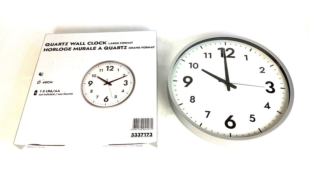 La Crosse Quarz-Wanduhr Im Taschenuhr-Design – 22,9 Cm, Salbeigrün Mit Metallischen Akzenten