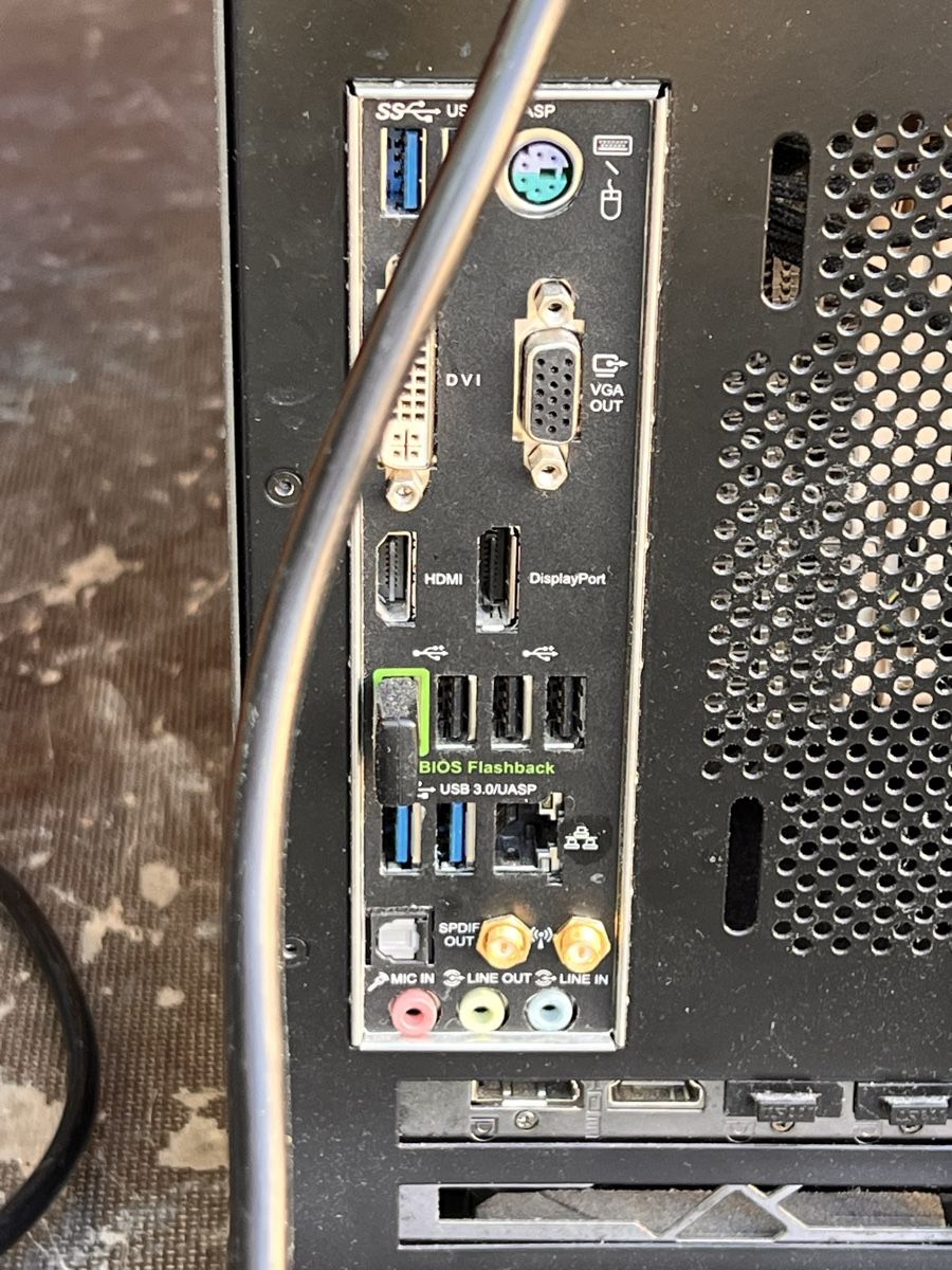 Lian Li Custodie: Lian Li ,Mini-ITX Gehaeuse (116) – Usato da Glattfelden venduto da maa_qcj8 4