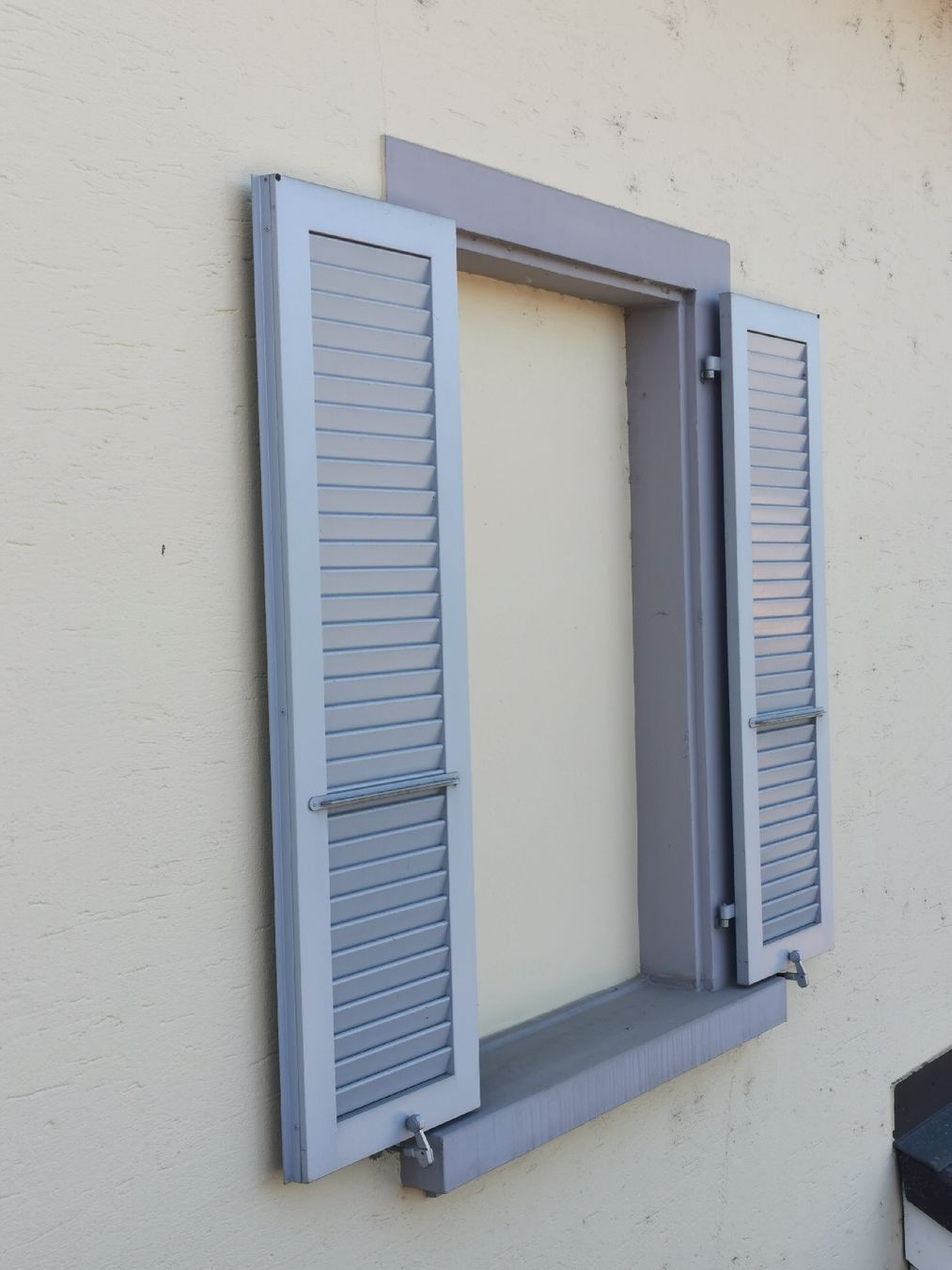 Persiane: Aluminium Jalousie – Usato da Urswil venduto da Figugegu2