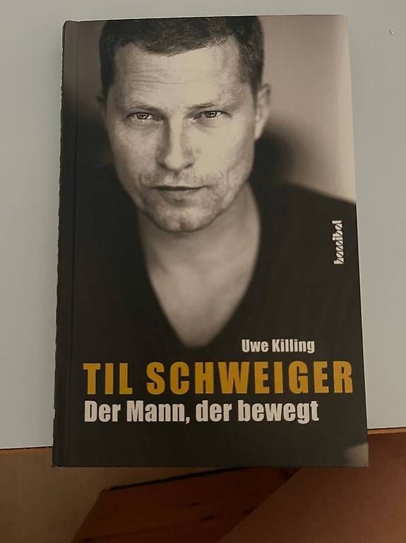 Libri: Til Schweiger, der Mann, der bewegt – Usato da Brunnen venduto da ker_2kzc
