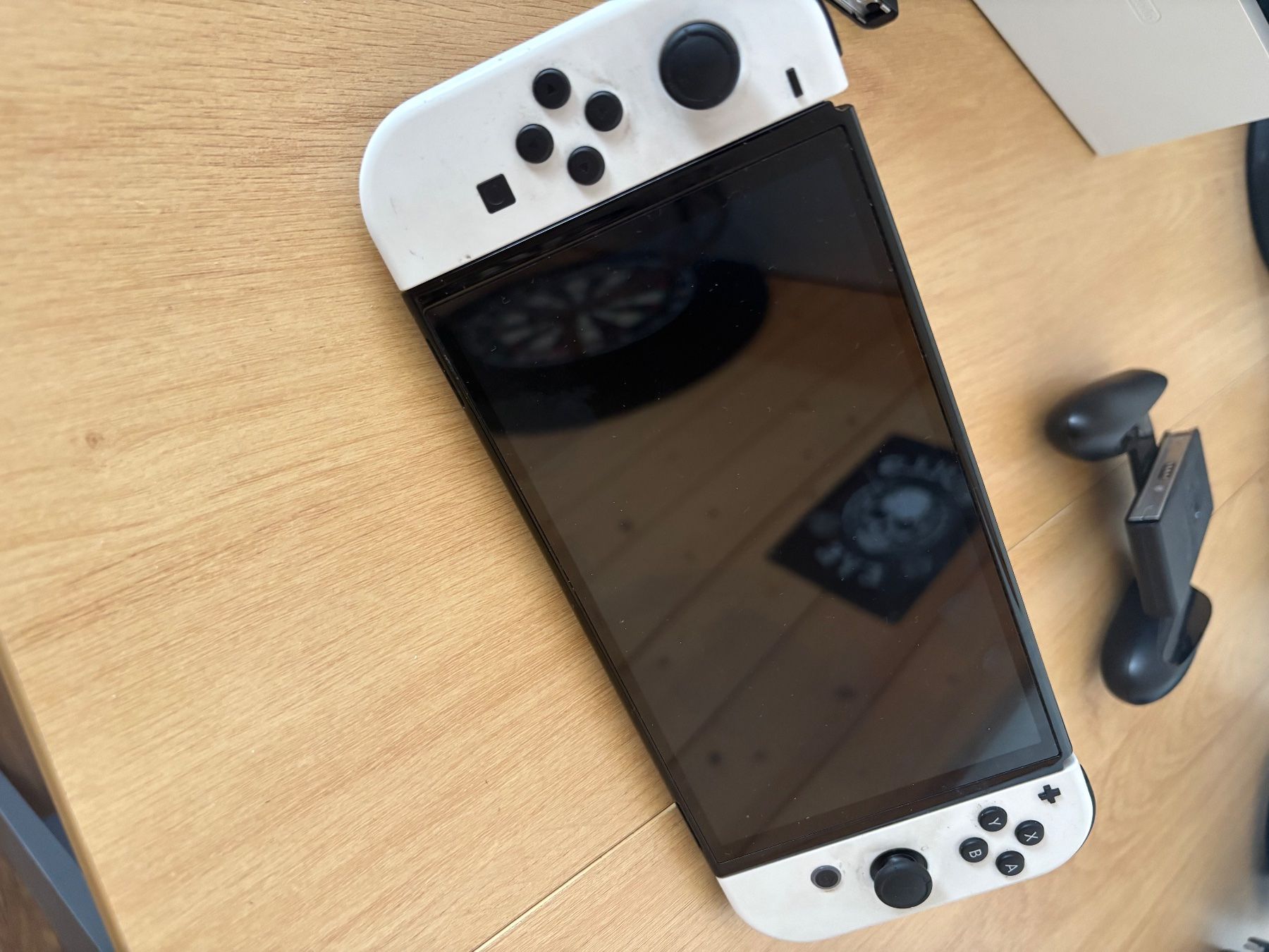 Nintendo Console: Nintendo Switch OLED Weiss neuwertig – Usato da Bigenthal venduto da kir_59vz 2