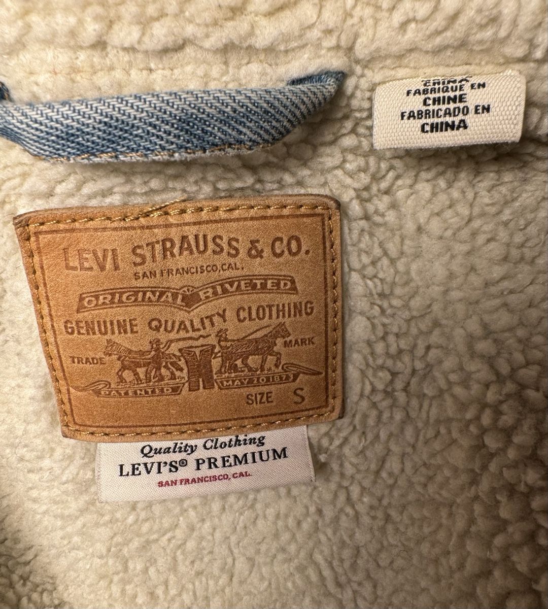 Levi's Giacche: Levi's Jeans Jacke mit Teddyfutter, Grösse S – Nuovo (secondo la descrizione) da Buchs AG venduto da Youssra02 2