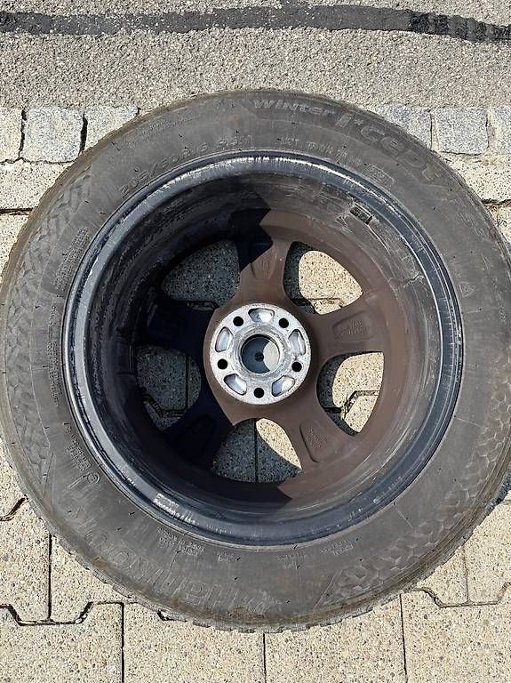 Cerchioni: 4 Alufelgen mit Winterbereifung – Usato da Jegenstorf venduto da Capital87 3