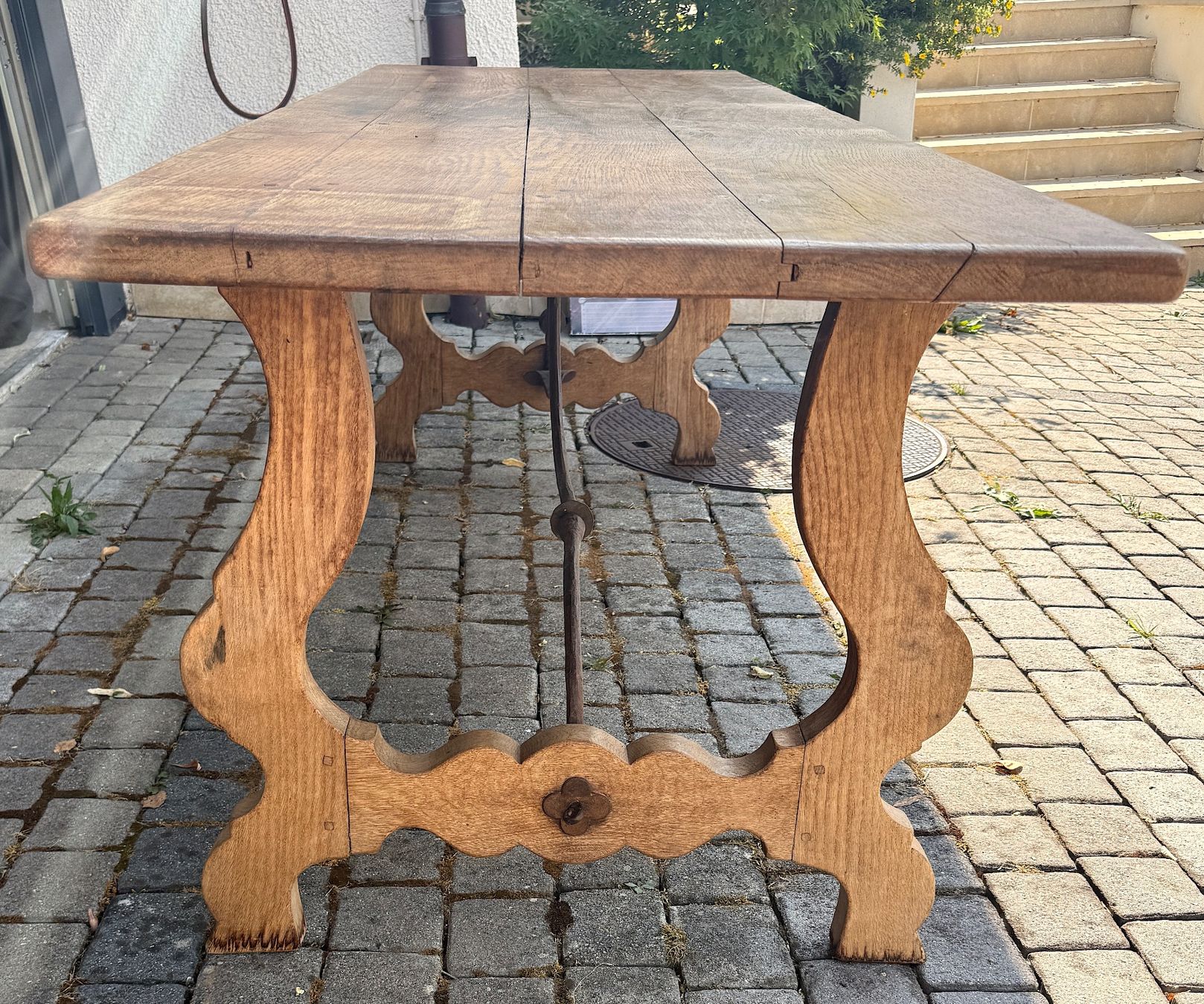 Tavoli: Table à manger en bois massif chêne - style rustique – Usato da Veyrier venduto da Szurkemaci