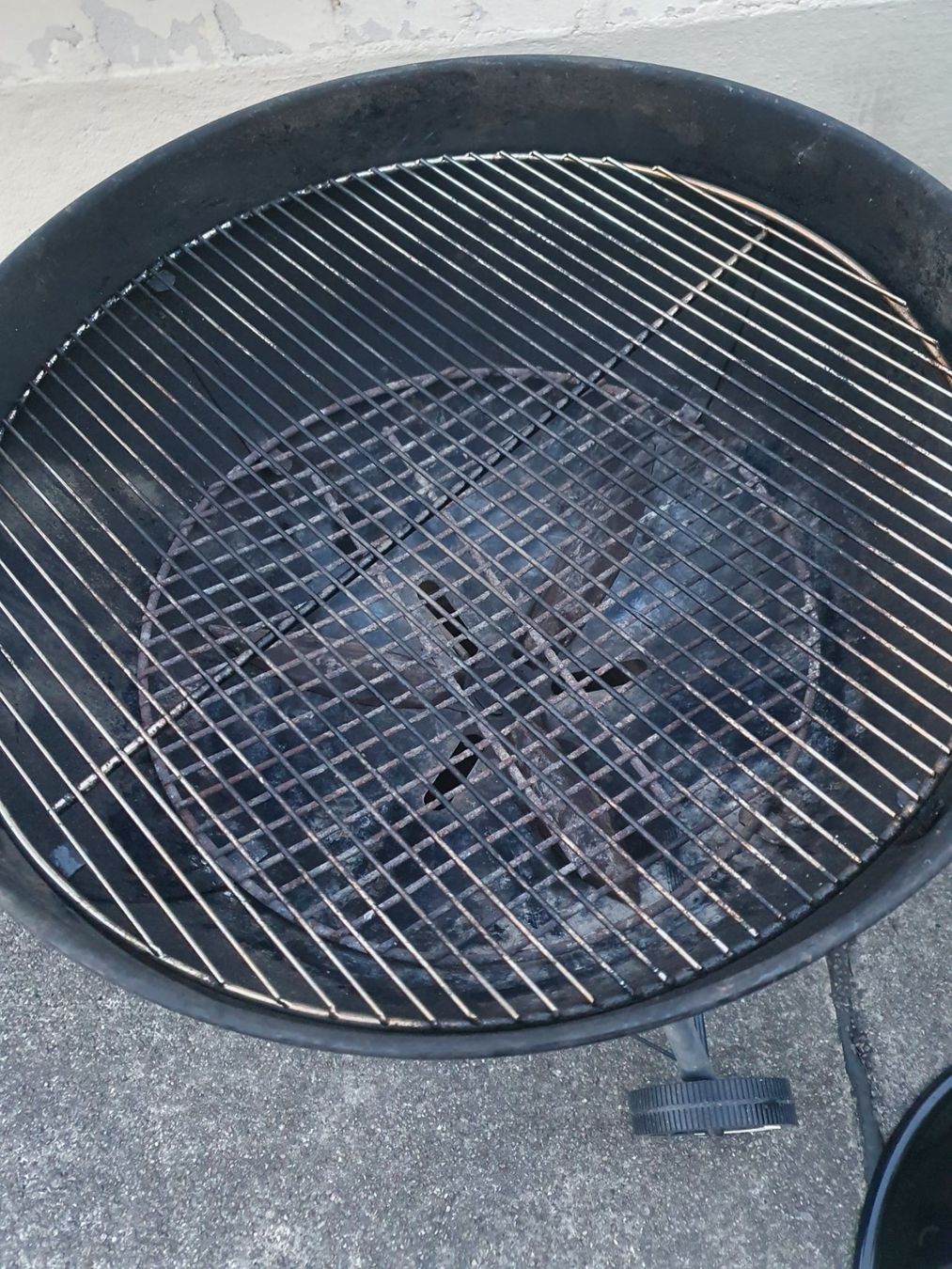Weber Grils: Weber original Kugelgrill 57cm – D'occasion à Münchenstein par Clairejessica 4