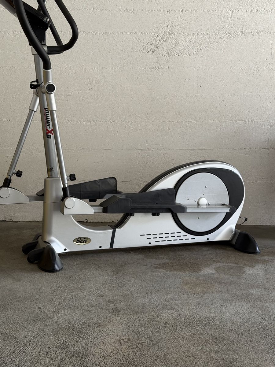 Vélos d'appartement: Crosstrainer von PowerX6 – D'occasion à Hasle LU par a-gaemperle 3