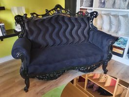 Sofa und Sessel