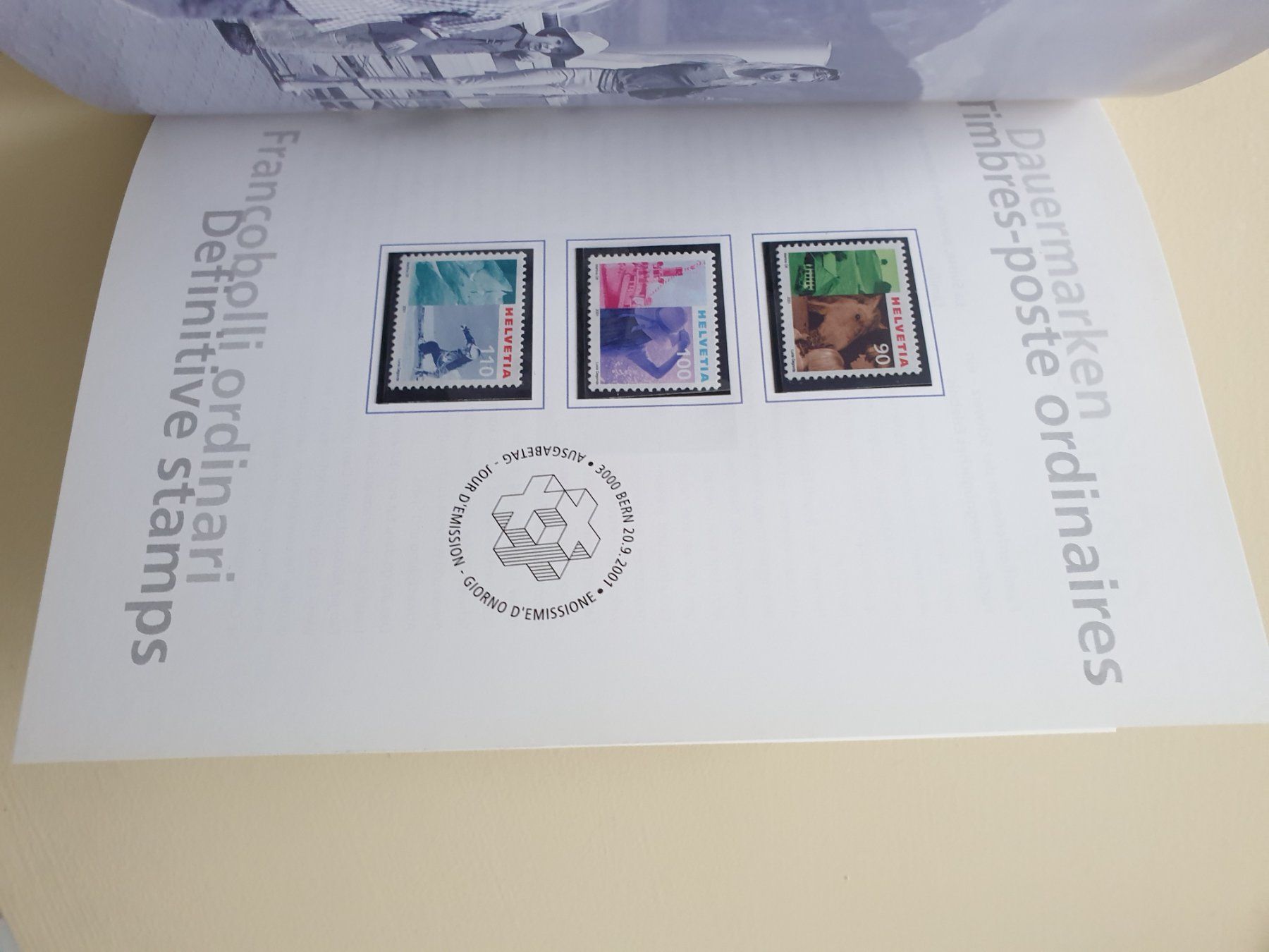 Tutti i francobolli: Jahresbuch CH Briefmarken 2001 postfrisch vollständig – Nuovo (secondo la descrizione) da Frauenfeld venduto da Kasico 7