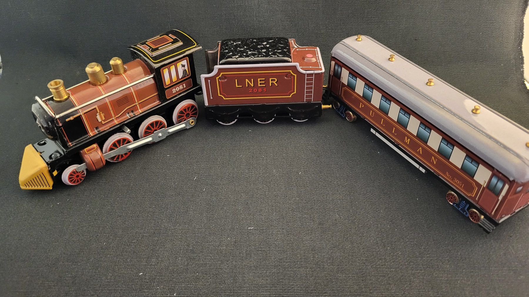 Spielzeuge: Blech-Eisenbahn LNER 2081 PULLMAN mit Schlüssel-Aufzug – Neu und originalverpackt aus Basel von spinne02 6