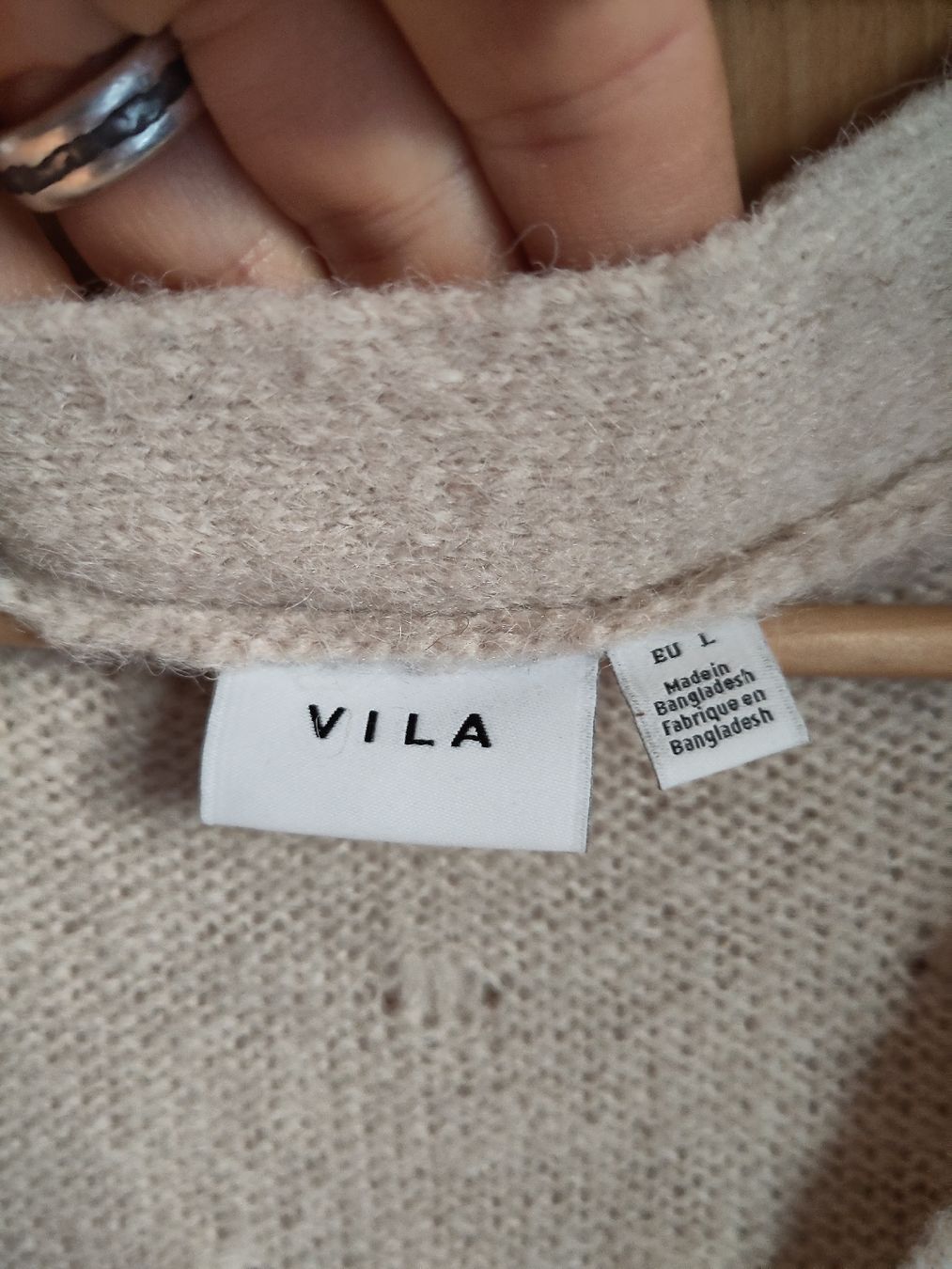 Vila Maglioni & Felpe: Vila Strickjacke, Crème, Grösse L – Usato da Widnau venduto da ognob 1