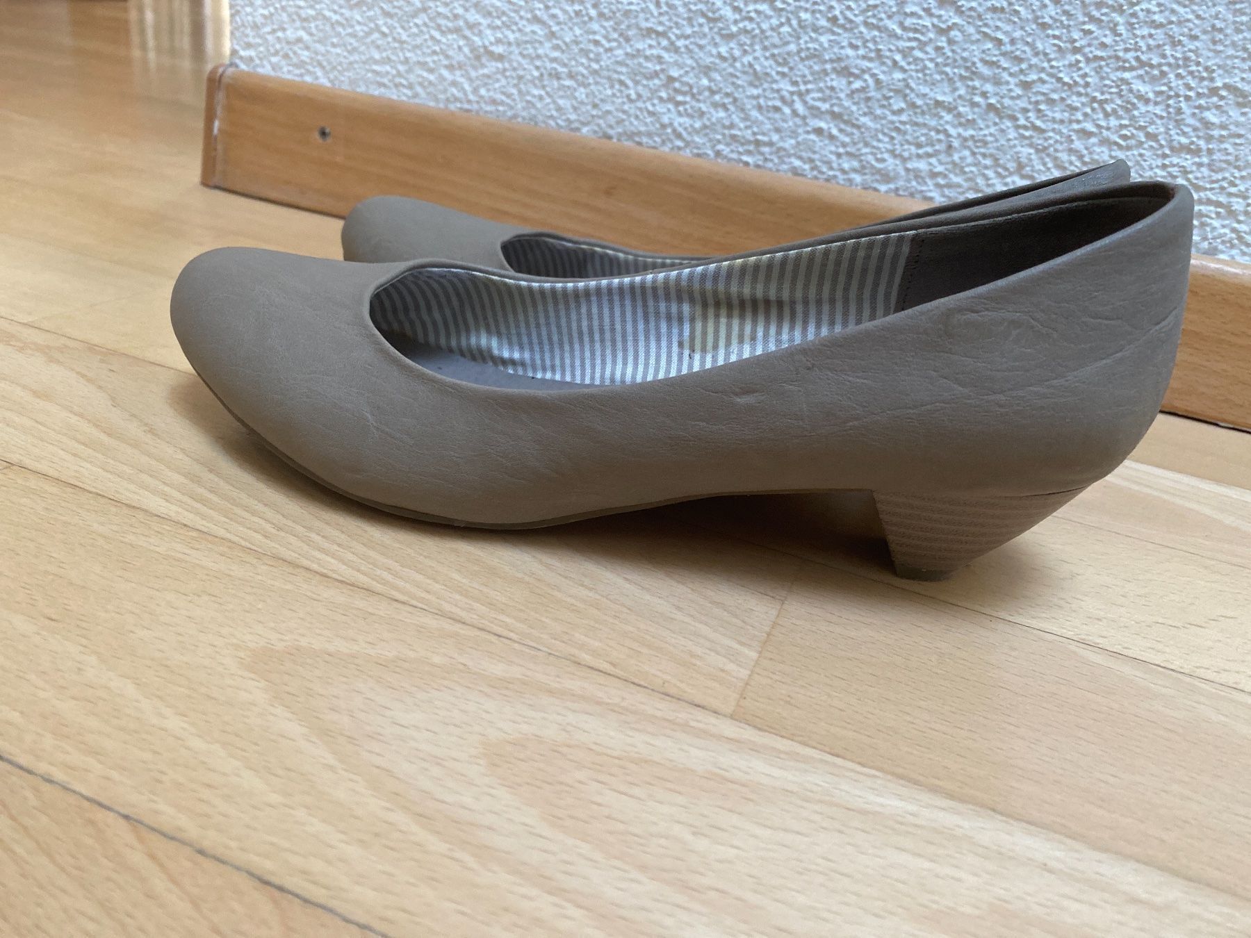 Damenschuhe: Schöner Damenschuh Gr. 38 – Gebraucht aus Abtwil SG von ale2002 2