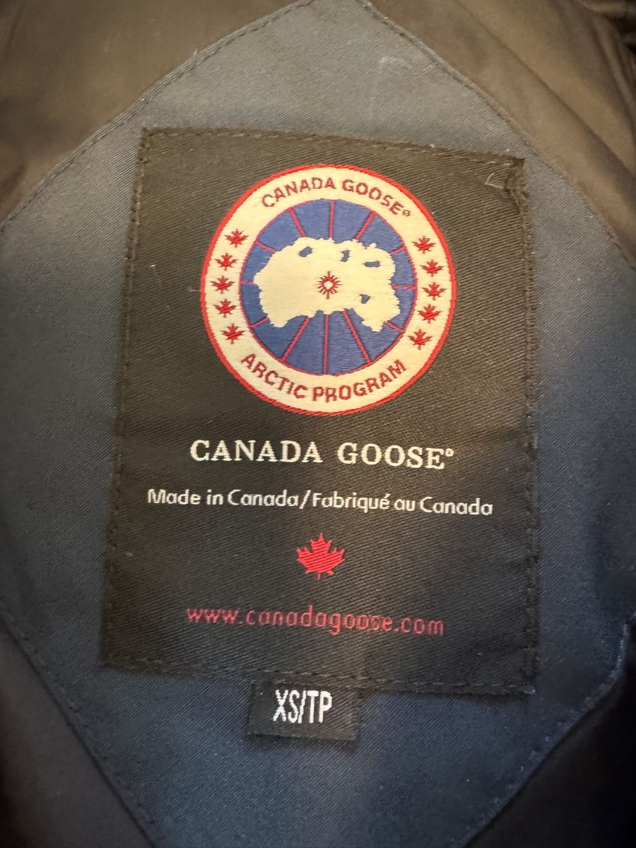 Canada Goose Giacche: Canada goose trillium parka xs – Usato da Zürich venduto da tigernoodle 2