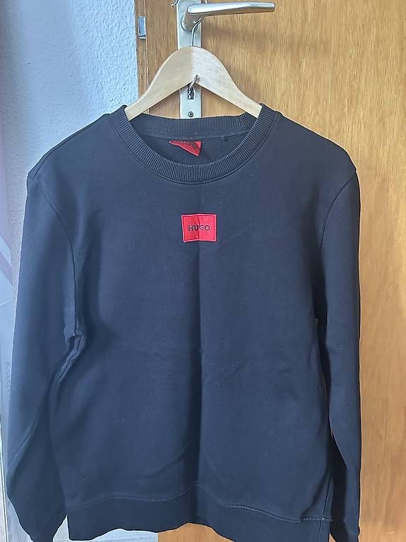 Pulls & Sweat-shirts: Hogo Boss  – D'occasion à Zürich par saf_fld6