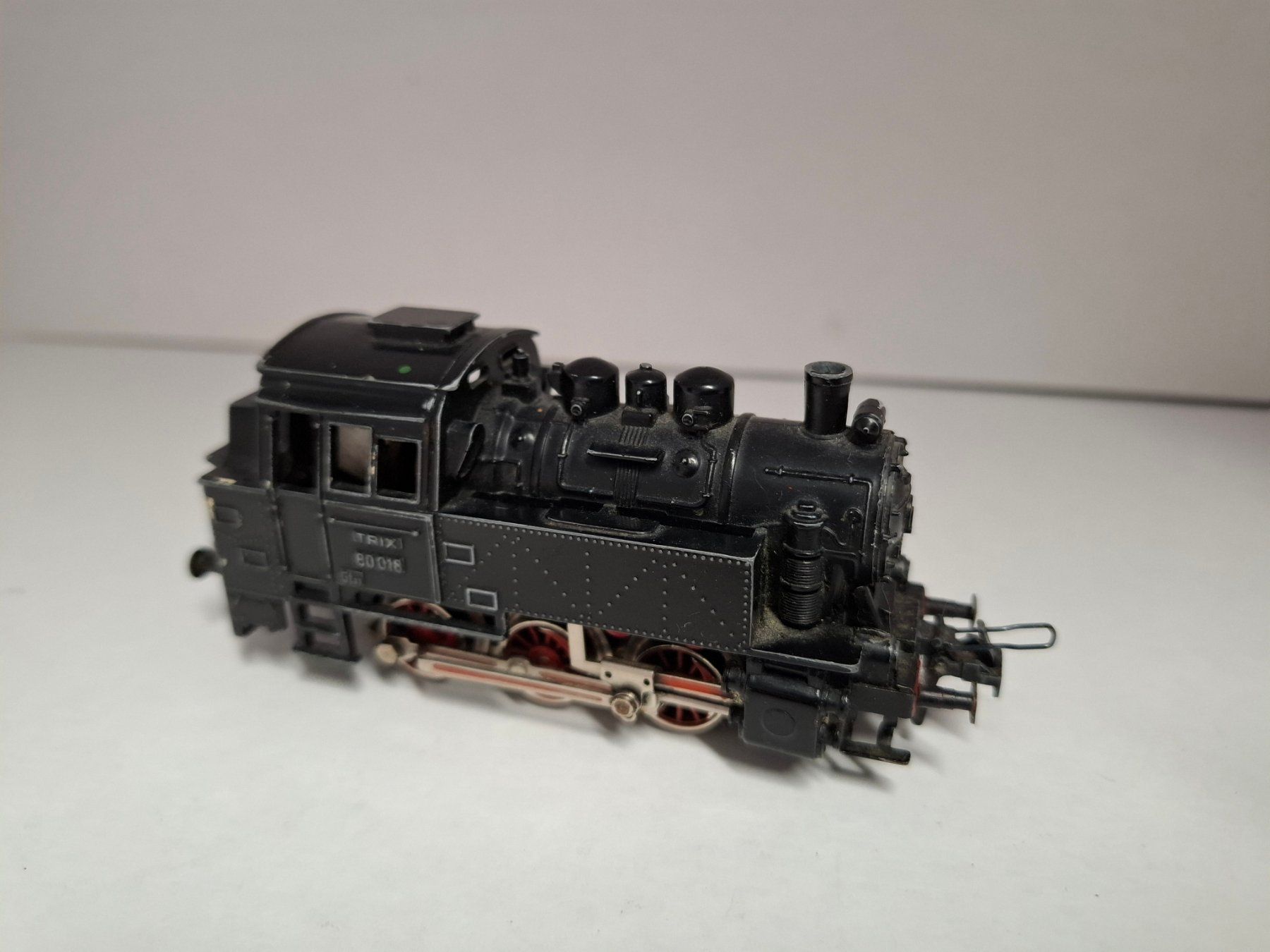 Trix Modellini di ferrovie: HO Lok analog, Gleichstrom – Usato da Stettlen venduto da hof_psy8 1