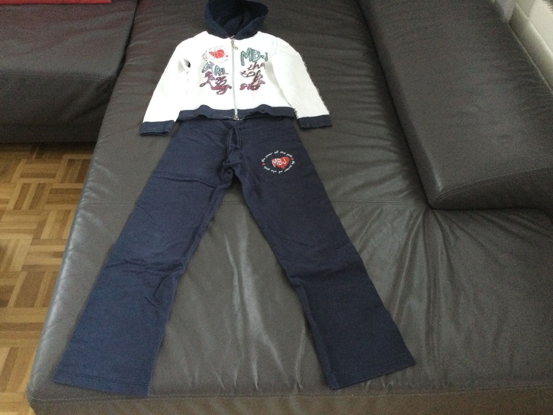 Ensembles: Lässiger Trainer – D'occasion à Horw par Benny017