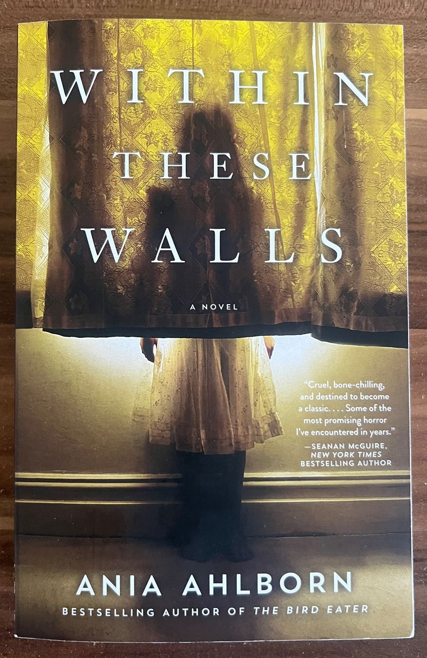 Livres: Within these walls / Ania Ahlborn – D'occasion à Petit-Lancy par Hastala42