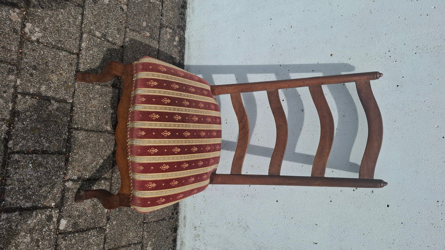 Sedie: Chaise ancienne rembourrée – Usato da Courgevaux venduto da Didier1011