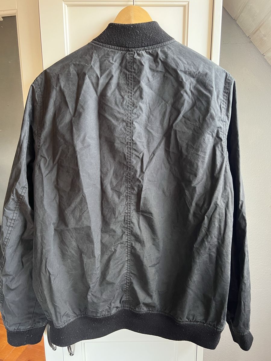 Gap Vestes: Gap Bomberjacke schwarz Groesse L  – D'occasion à Diegten par 5shop7 4