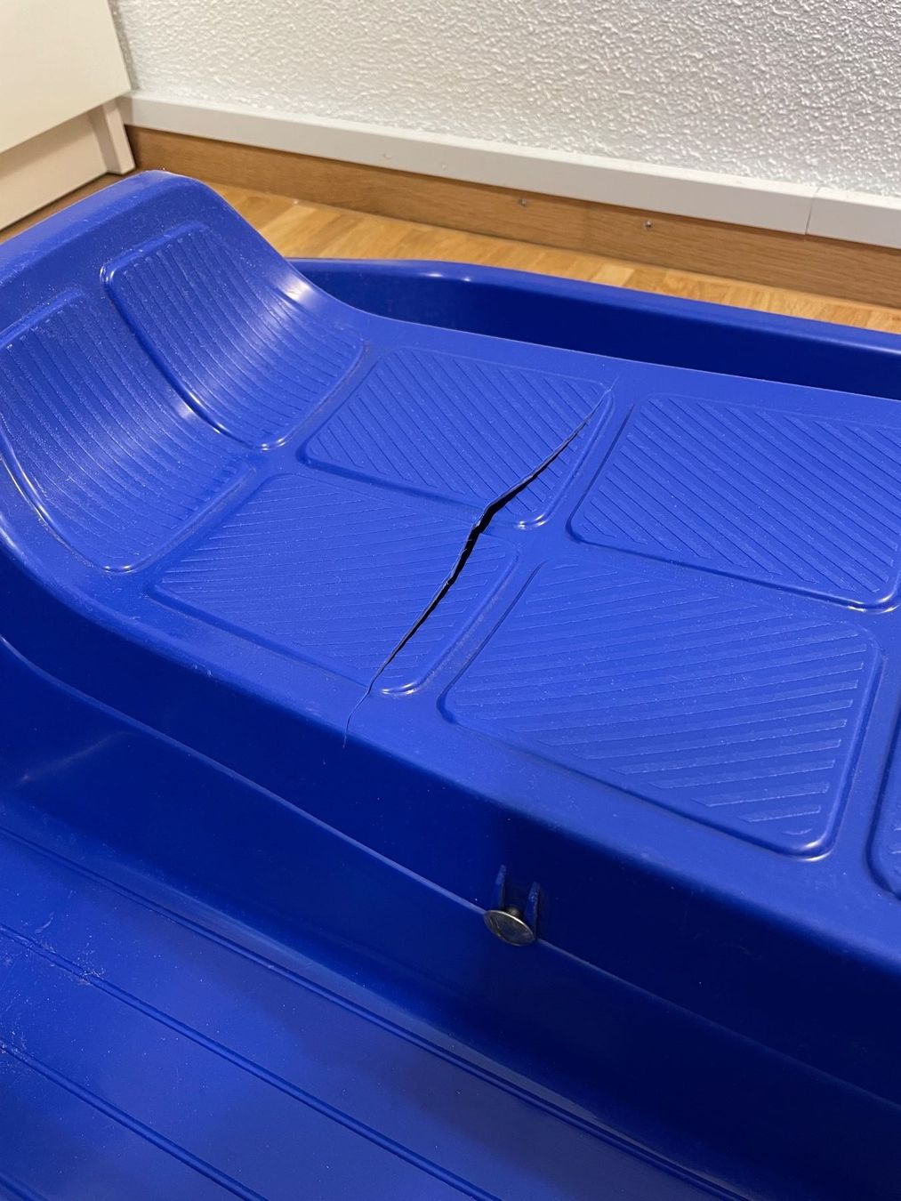 Schlitteln: Lenk-Schlitten (Plastik, blau) – Gebraucht aus Kloten von lukas.m98 4