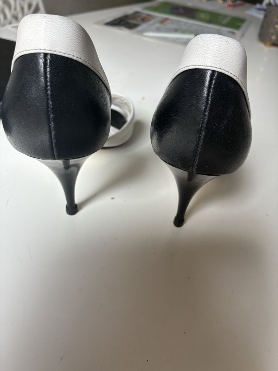 Chanel Scarpe da donna: Escarpins Chanel – Usato da Granges-Paccot venduto da keopskephrem 1