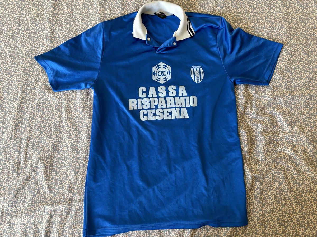 Leibchen & Hosen: Cesena maillot n13 – Gebraucht aus Le Grand-Saconnex von focamix