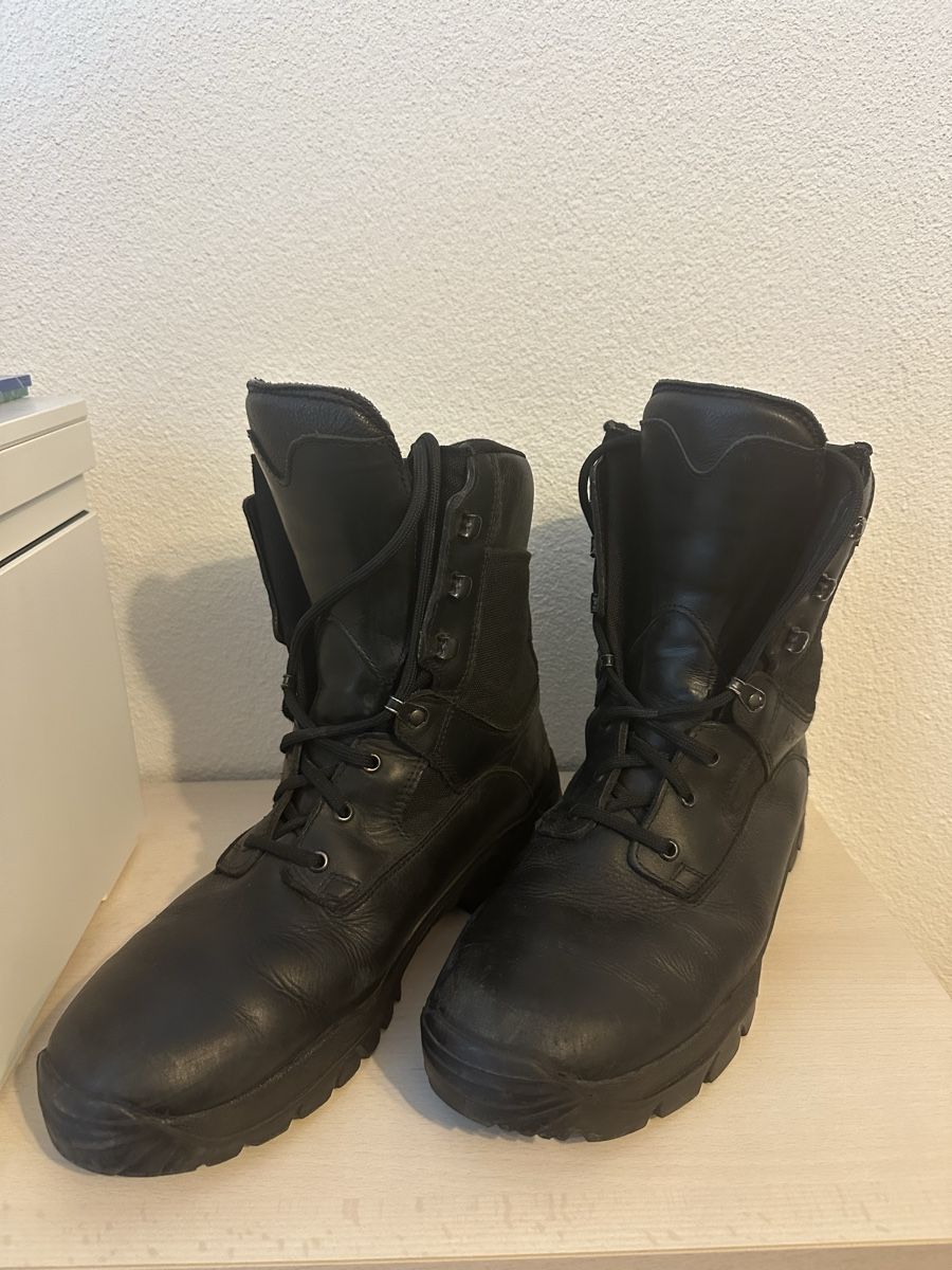 Meindl Chaussures hommes: Stiefel Meindl Eagle Pro GTX (Grösse 44) – D'occasion à Bülach par 20Samuel00