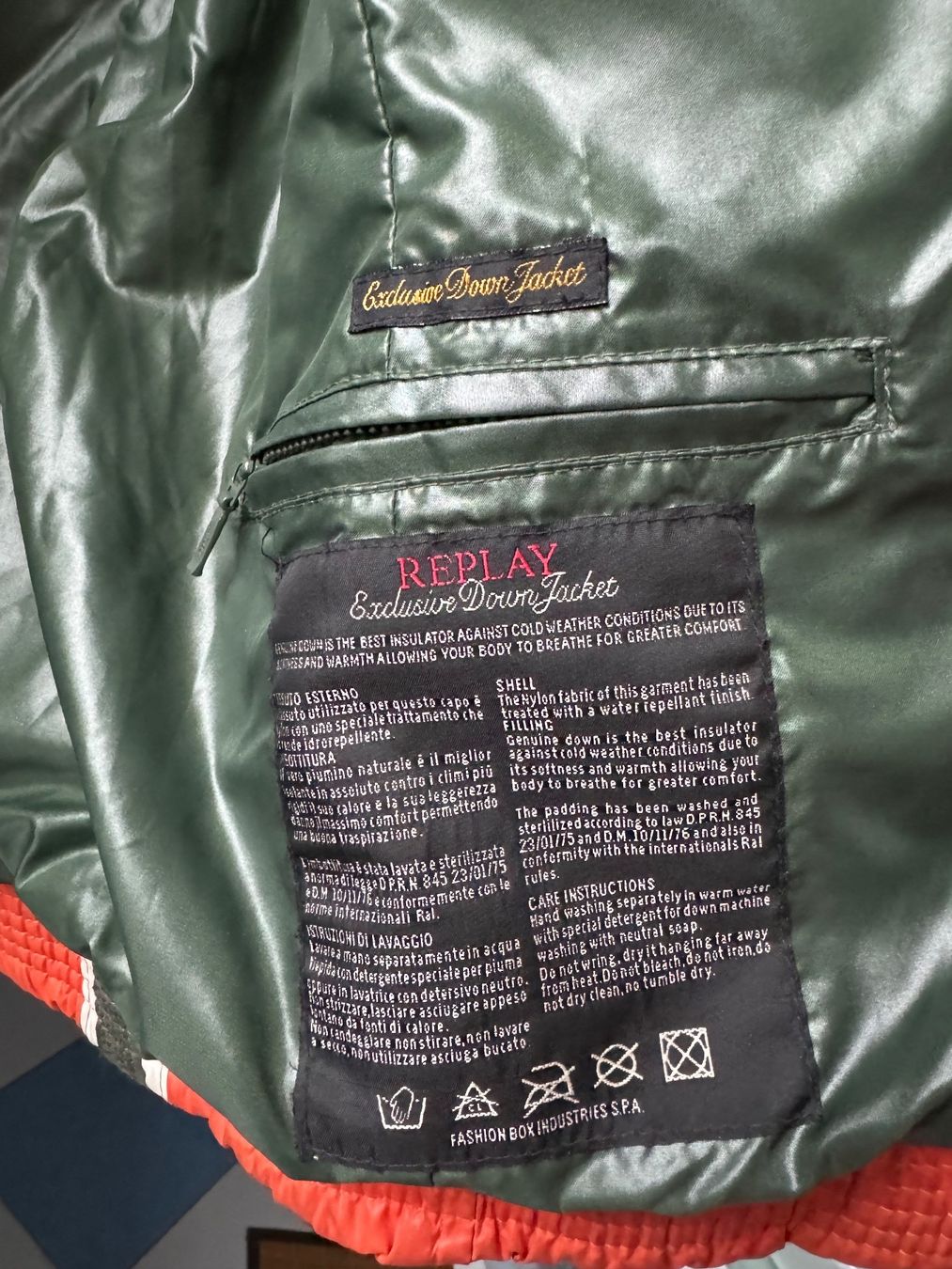 Replay Giacche: Replay Daunen Jacke Größe S – Usato da Trélex venduto da stripedthrift 6