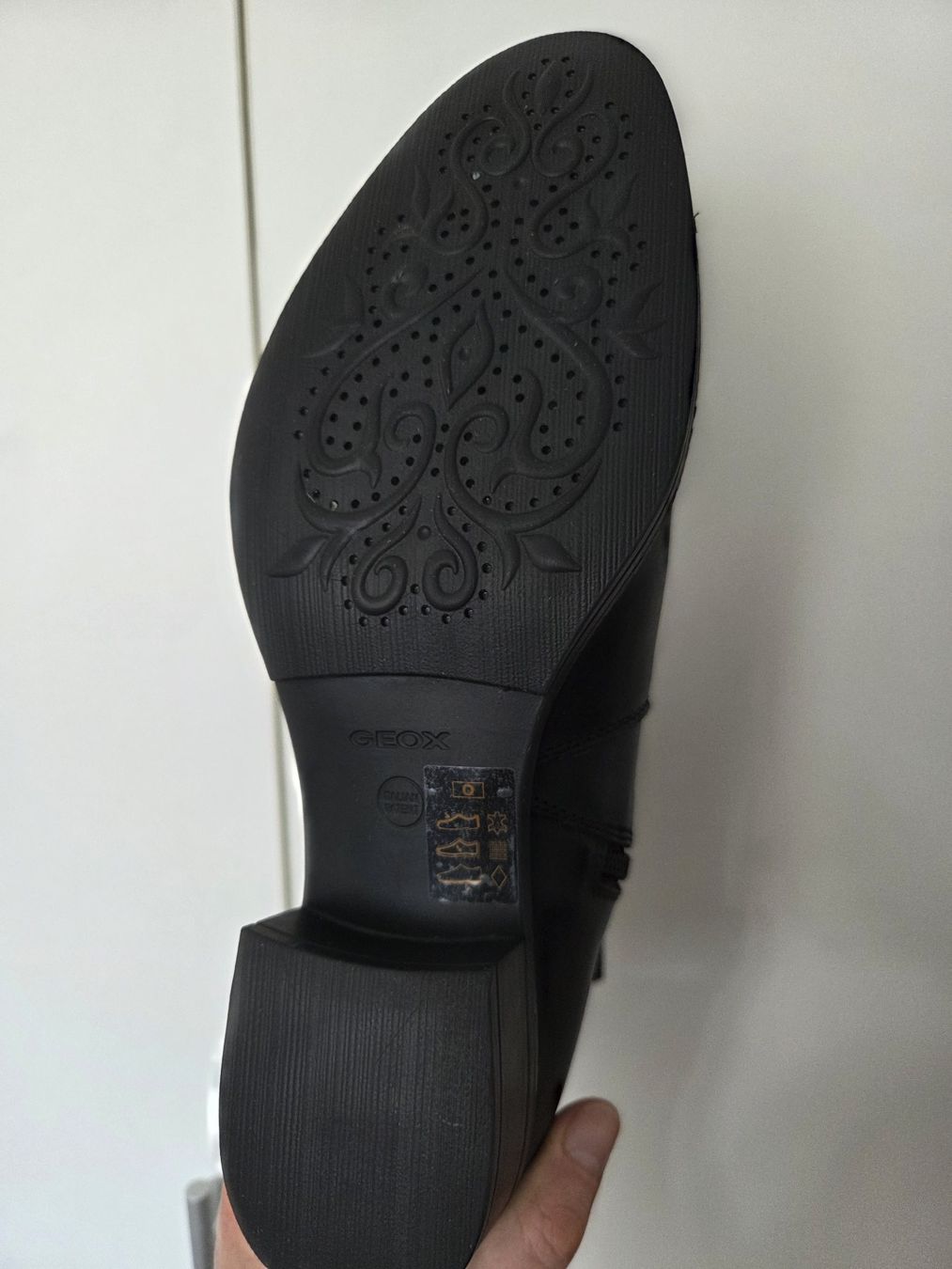 Geox Scarpe da donna: Bottines en cuir Geox noires Pointure 39 - NEW – Nuovo (secondo la descrizione) da Carouge GE venduto da Franllo 5