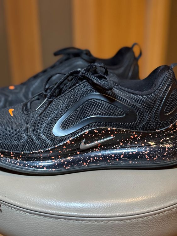 Air max 720 black hotsell orange speckle