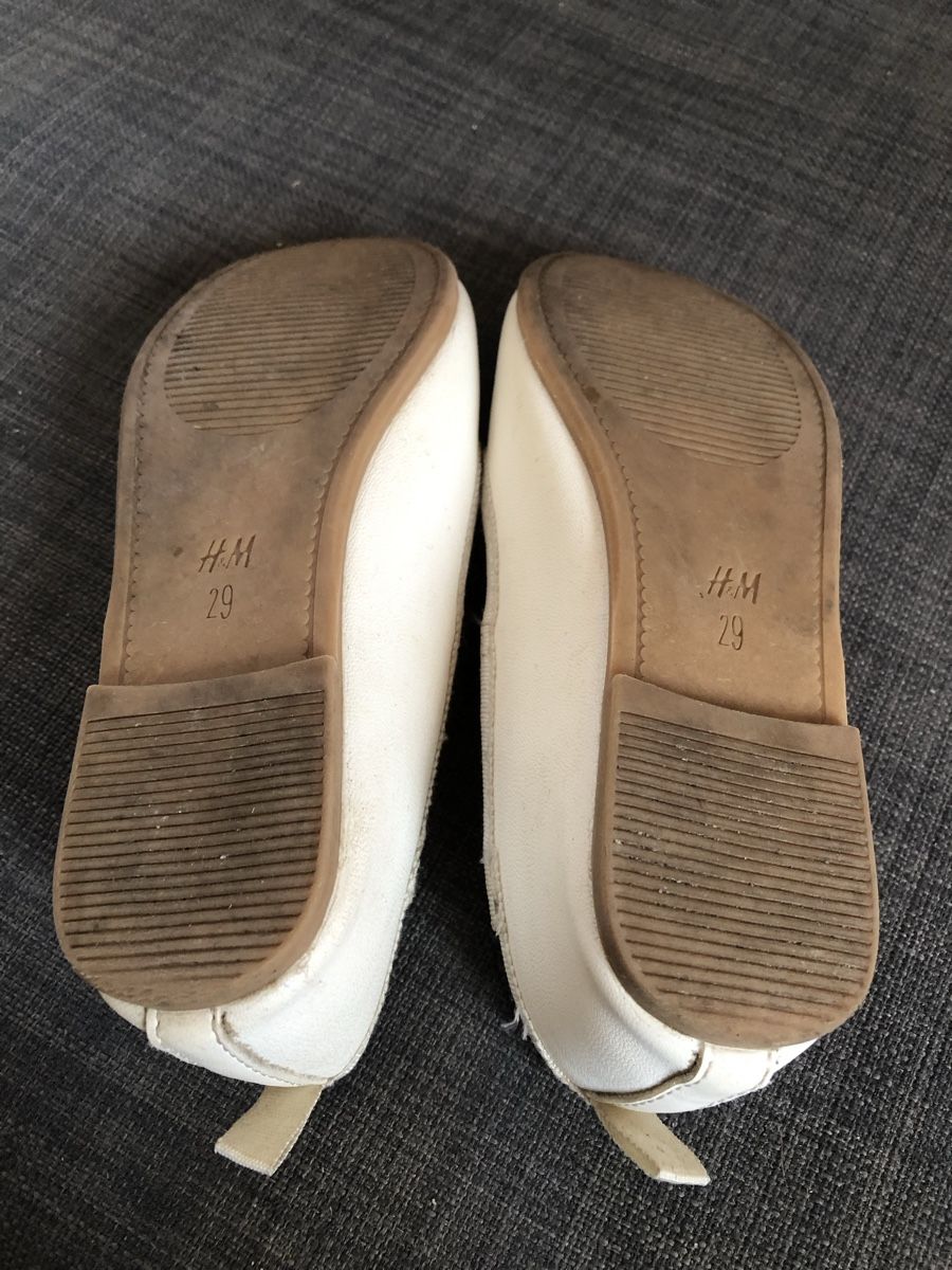 H&M Schuhe für Mädchen: Mädchenhalbschuhe Ballerinaschuhe – Gebraucht aus Ried (Frutigen) von sosonsa 2