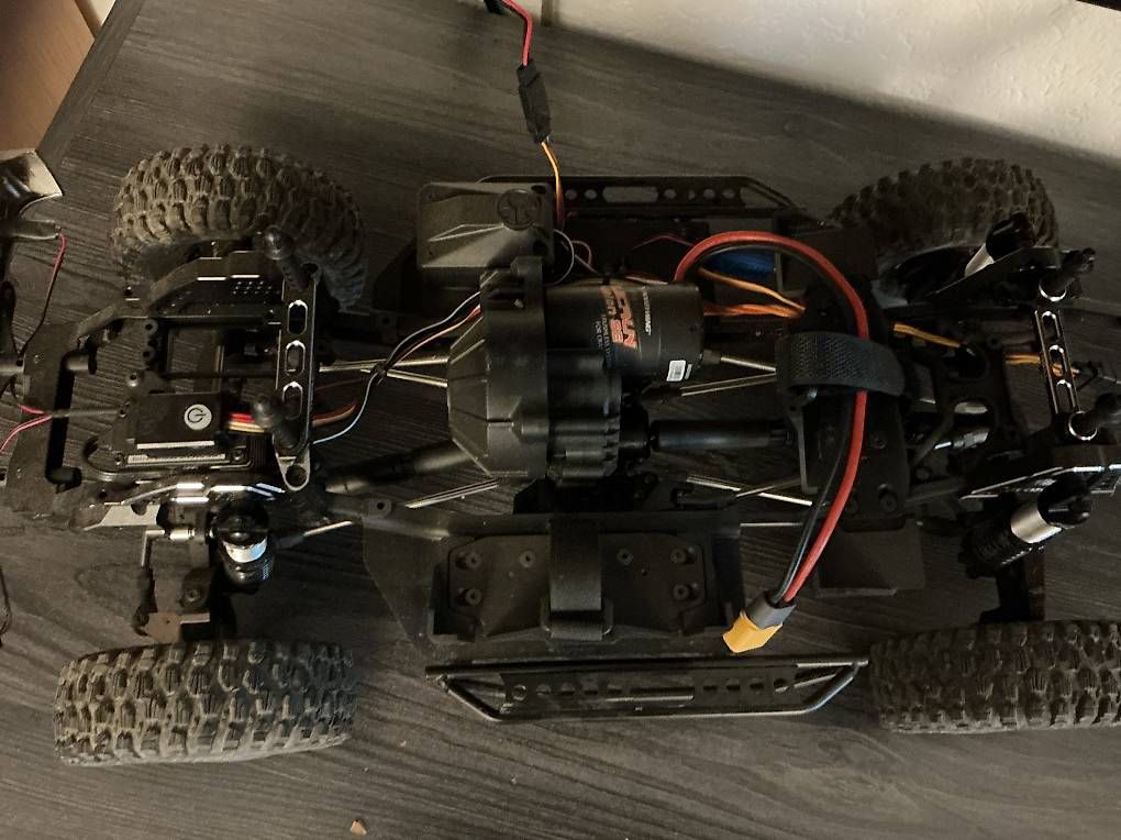 Axial Modellismo RC: Axial Scx III mit Trailer und Boot – Usato da Rohrbachgraben venduto da sxm_l8y7 3