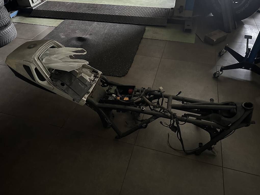 Strada: Telaio BMW K100 RS – Usato da Lugano venduto da vecc-katana1100 2