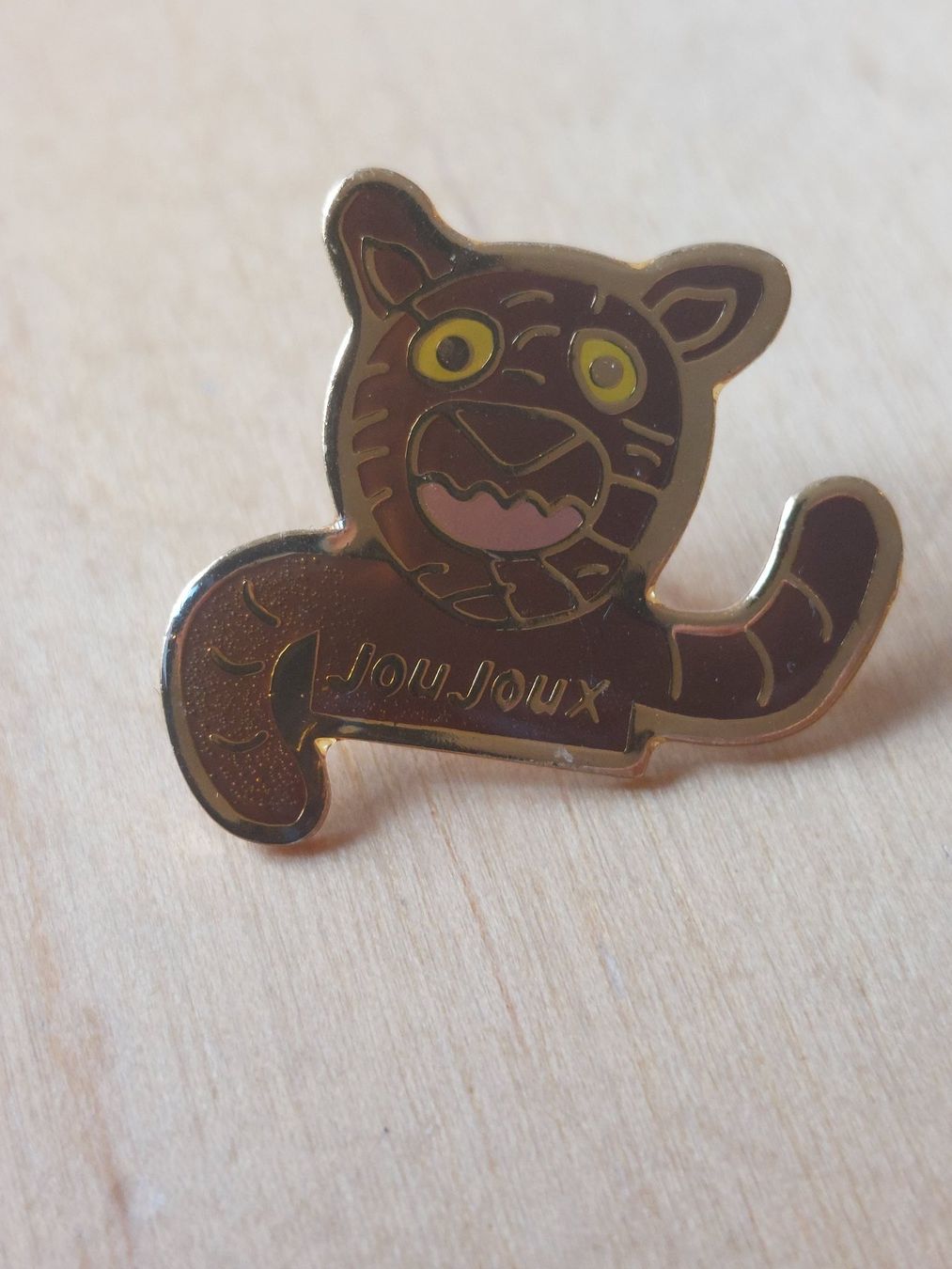 Placchette & Badge: JOU JOUX - PIN – Usato da Gipf - Oberfrick venduto da Esnoopy 1